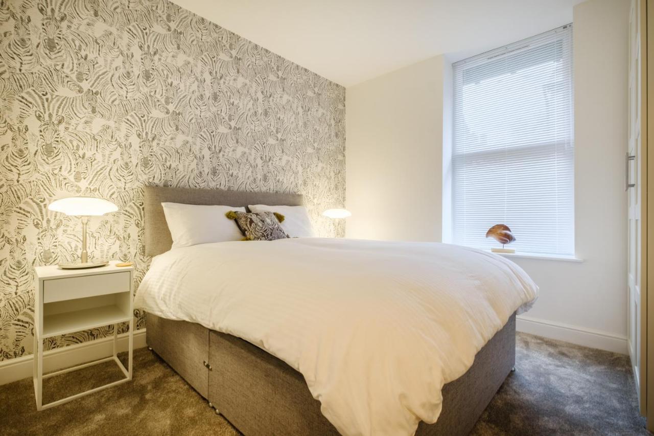 Flat 2, The Old Antiques Warehouse - Free Off-Site Health Club Access With Pool, Sauna, Steam Room & Gym โบว์เนส ออน วินเดอเมียร์ ภายนอก รูปภาพ